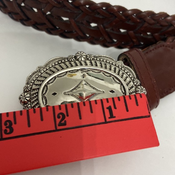 Genuine leather belt with conchos - Picture 3 of 9